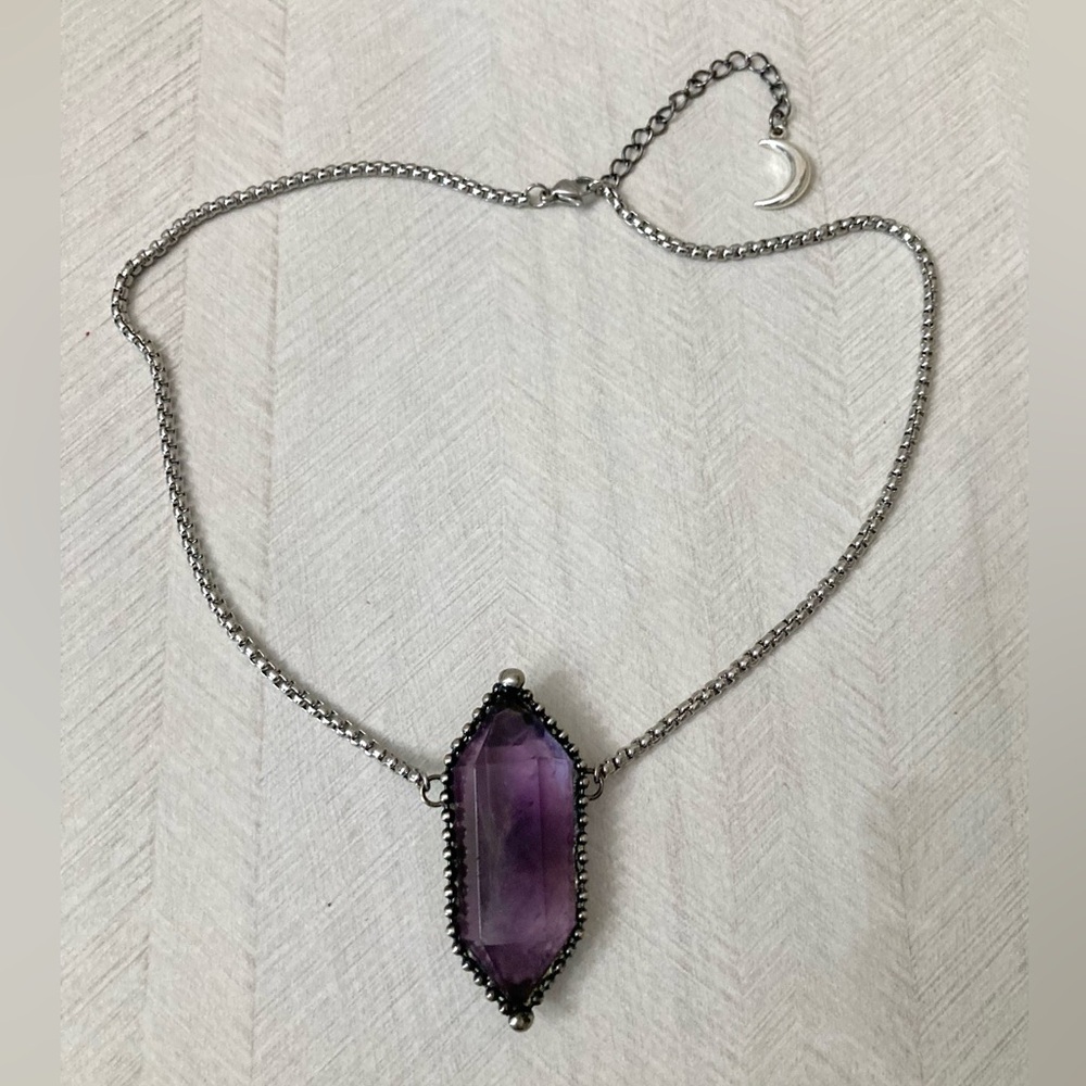 Natural purple amethyst crystal gemstone boho goth moon charm - Picture 10 of 14
